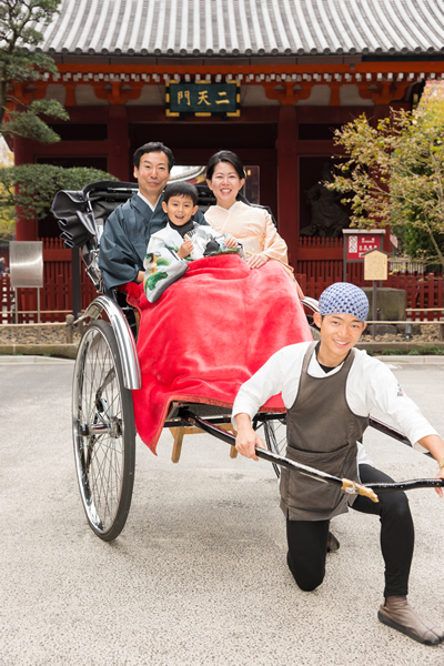 東京浅草の七五三人力車撮影60分プランの写真