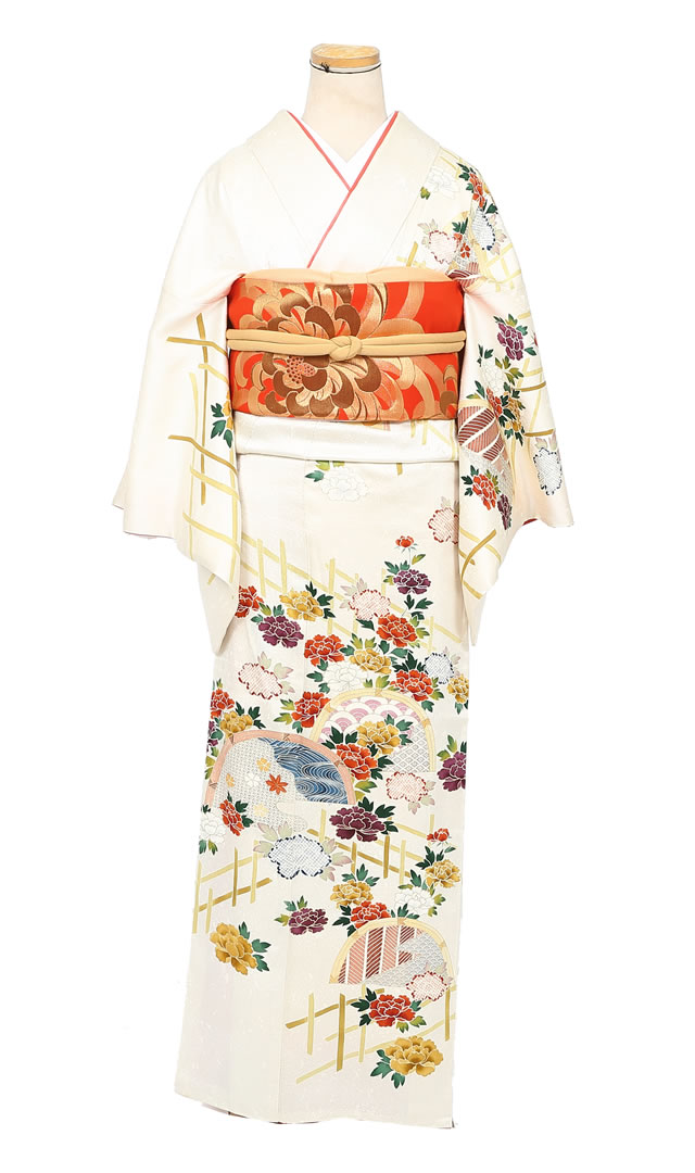 結婚式での和装スタイル「訪問着」